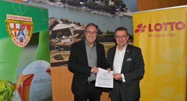 Vertragsunterzeichnung FVR-Lotto